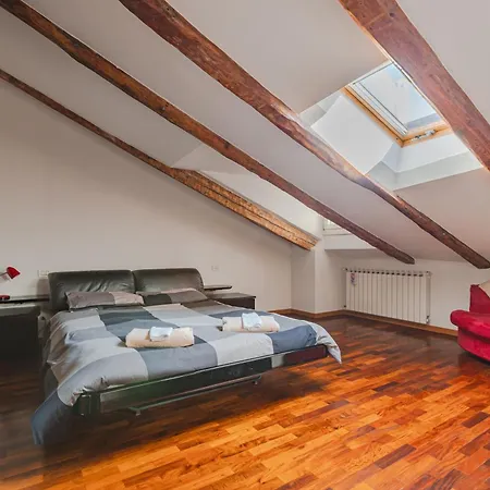 Apartamento Mansarda Piazza Venezia Trieste