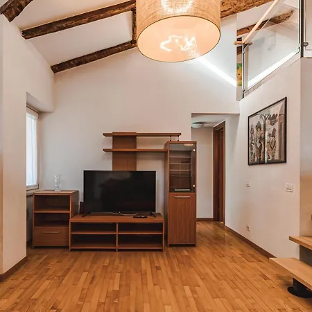 Mansarda Piazza Venezia * Trieste