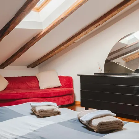 Apartamento Mansarda Piazza Venezia *